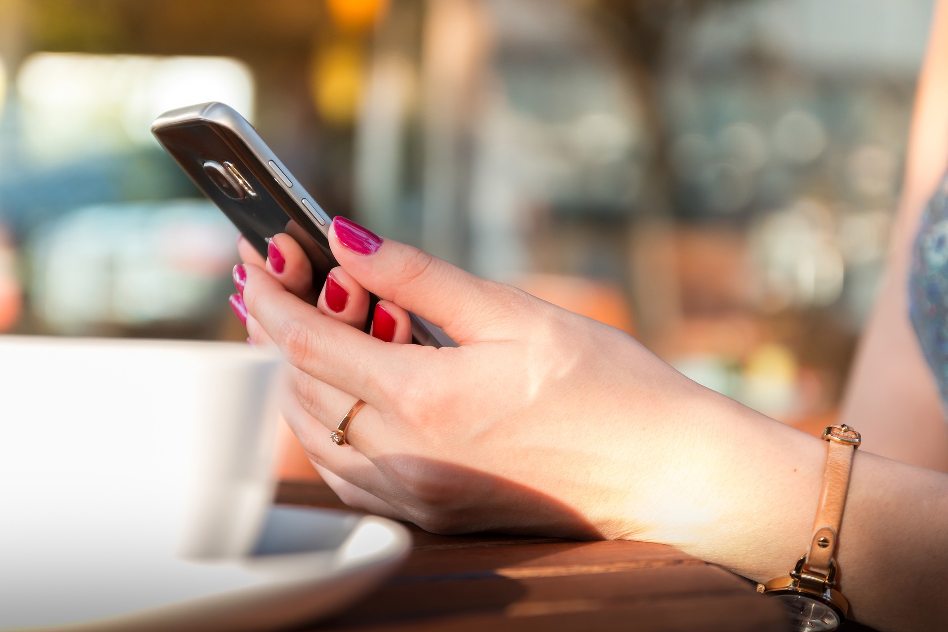 mobile applications will save Human Resources